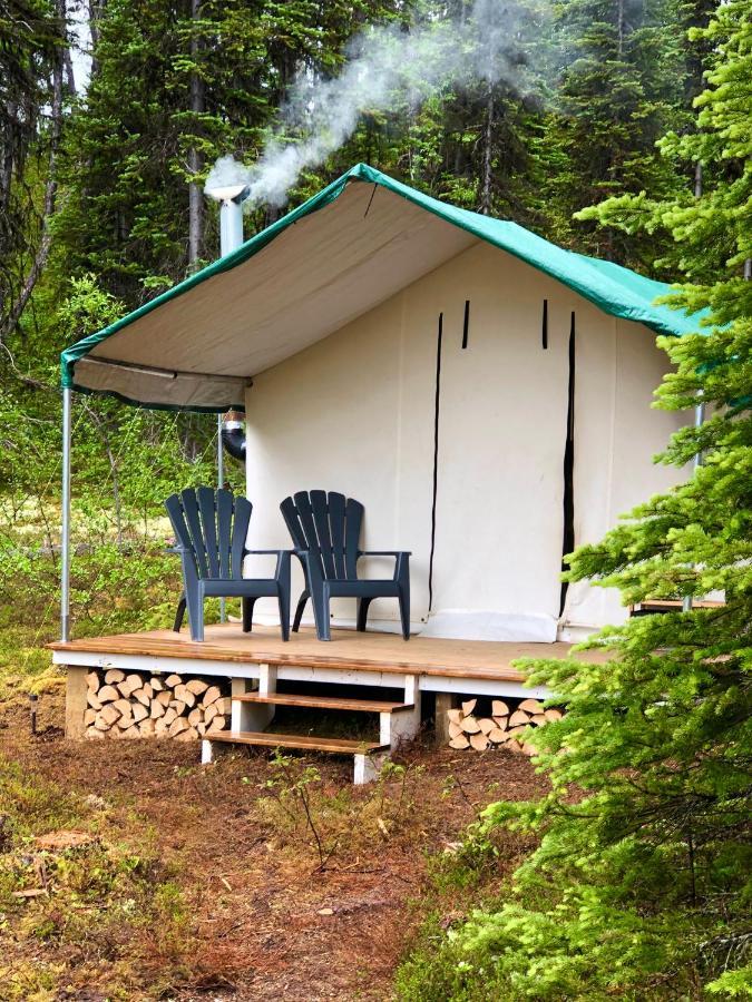 Отель Vines And Puppies Glamping Hideaway Jade City Экстерьер фото